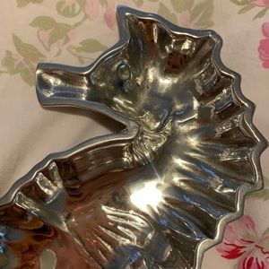 Wilton Armetale Seahorse tray